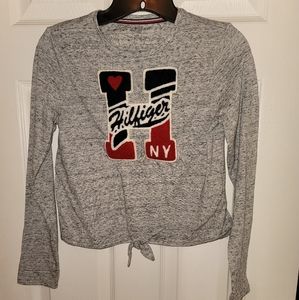 Dainty TH pullover Tshirt